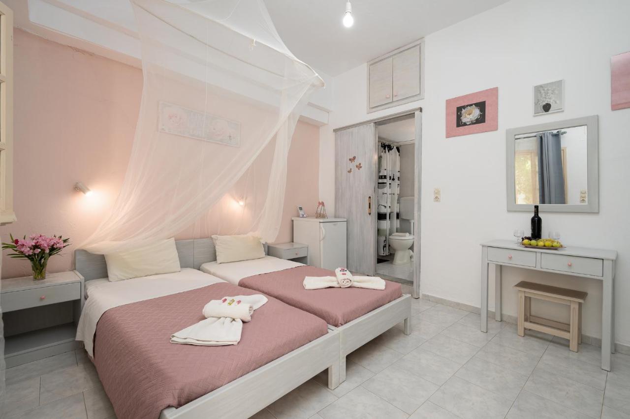 Sofia Rooms Pitsidia Buitenkant foto